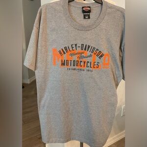 Harley-Davidson Gray Short Sleeve Tee with Bold Graphics